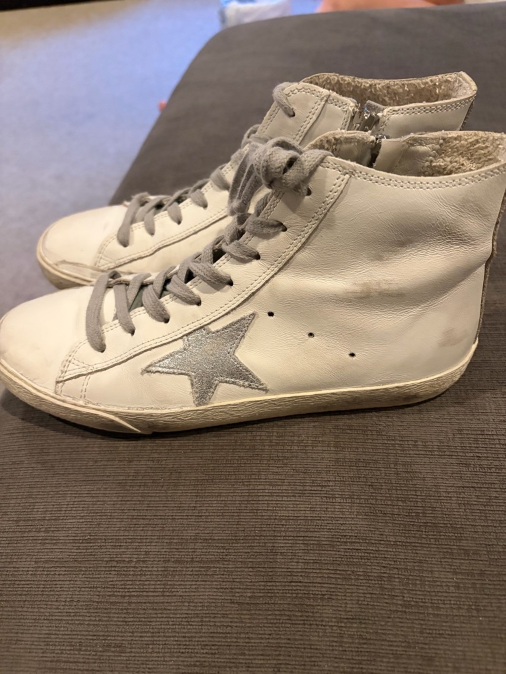 Golden Goose High-Top Sneakers in White with Silver Star Size 8.5/9 EU39 - Picture 2 of 13